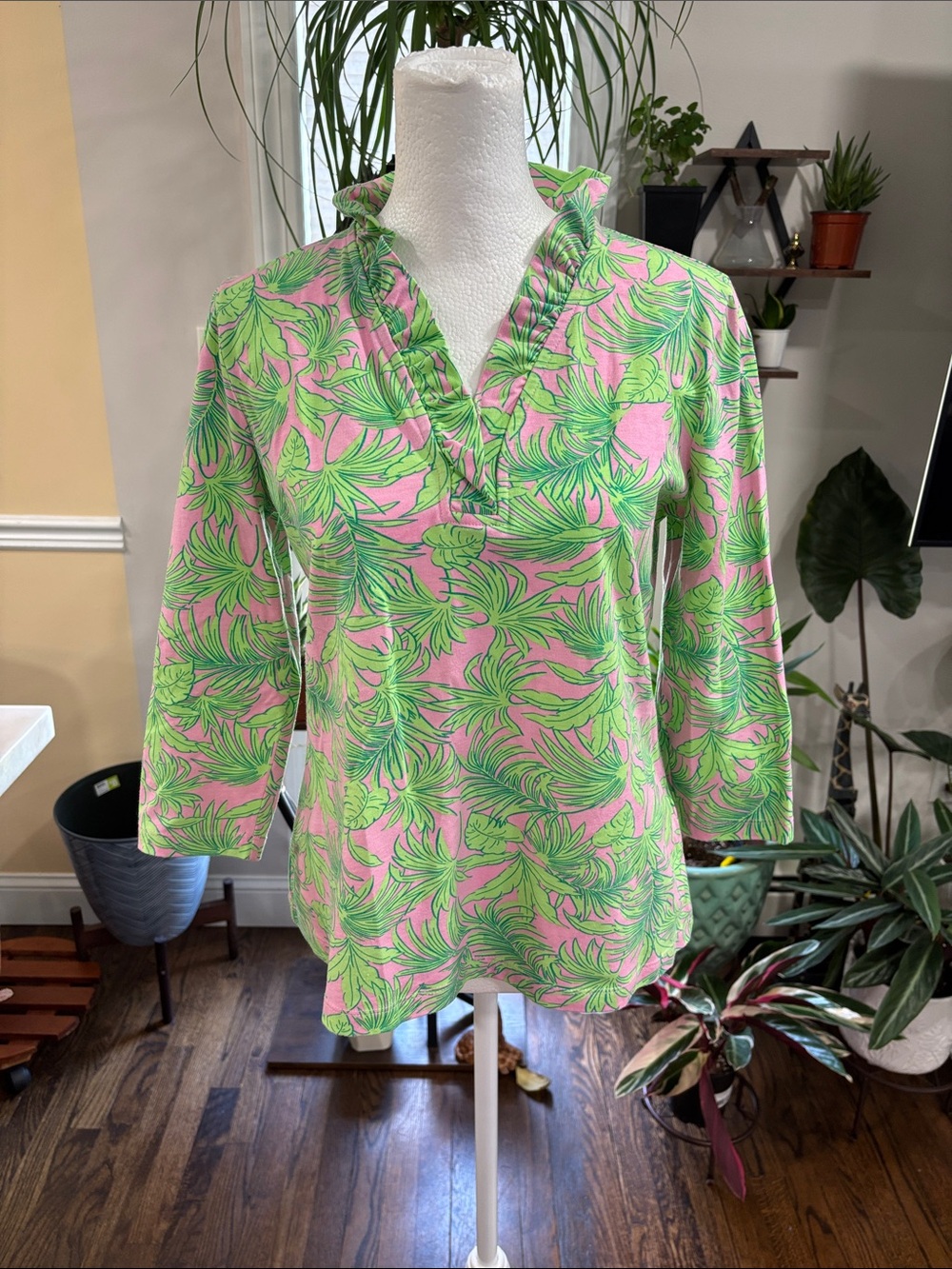 Appleseed’s Pink & Lime Green Tropical Print Top size PS